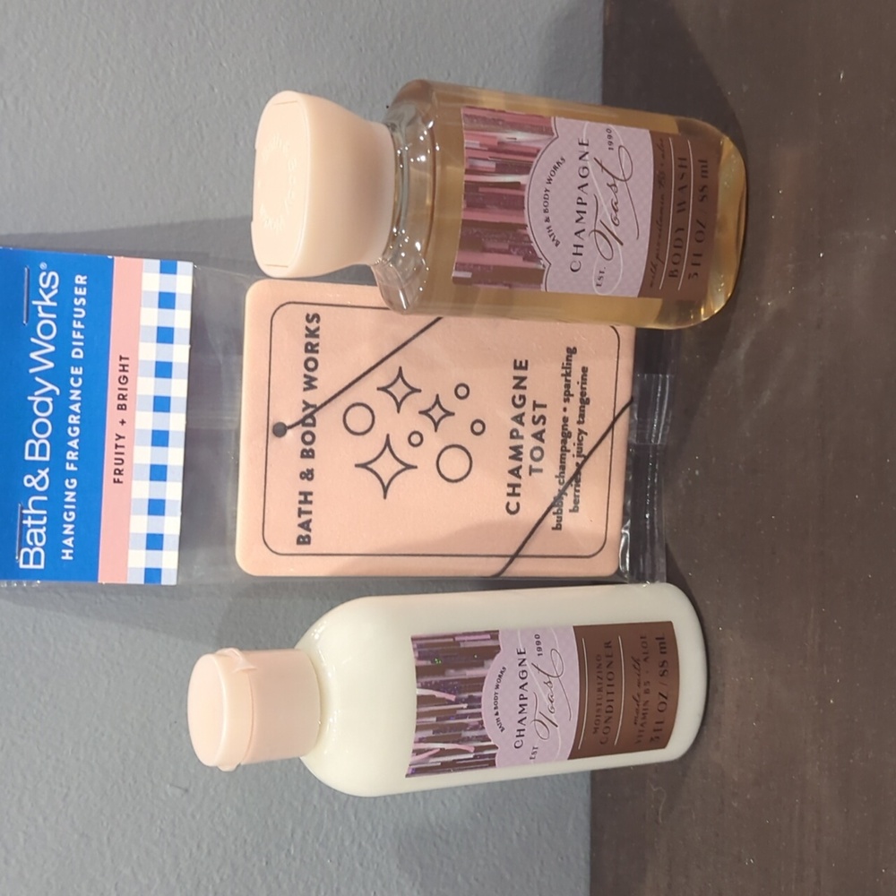 Bath & Body Works Champagne Toast Set